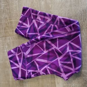 ♦️Old Navy purple cropped leggings♦️ 5 for $25
